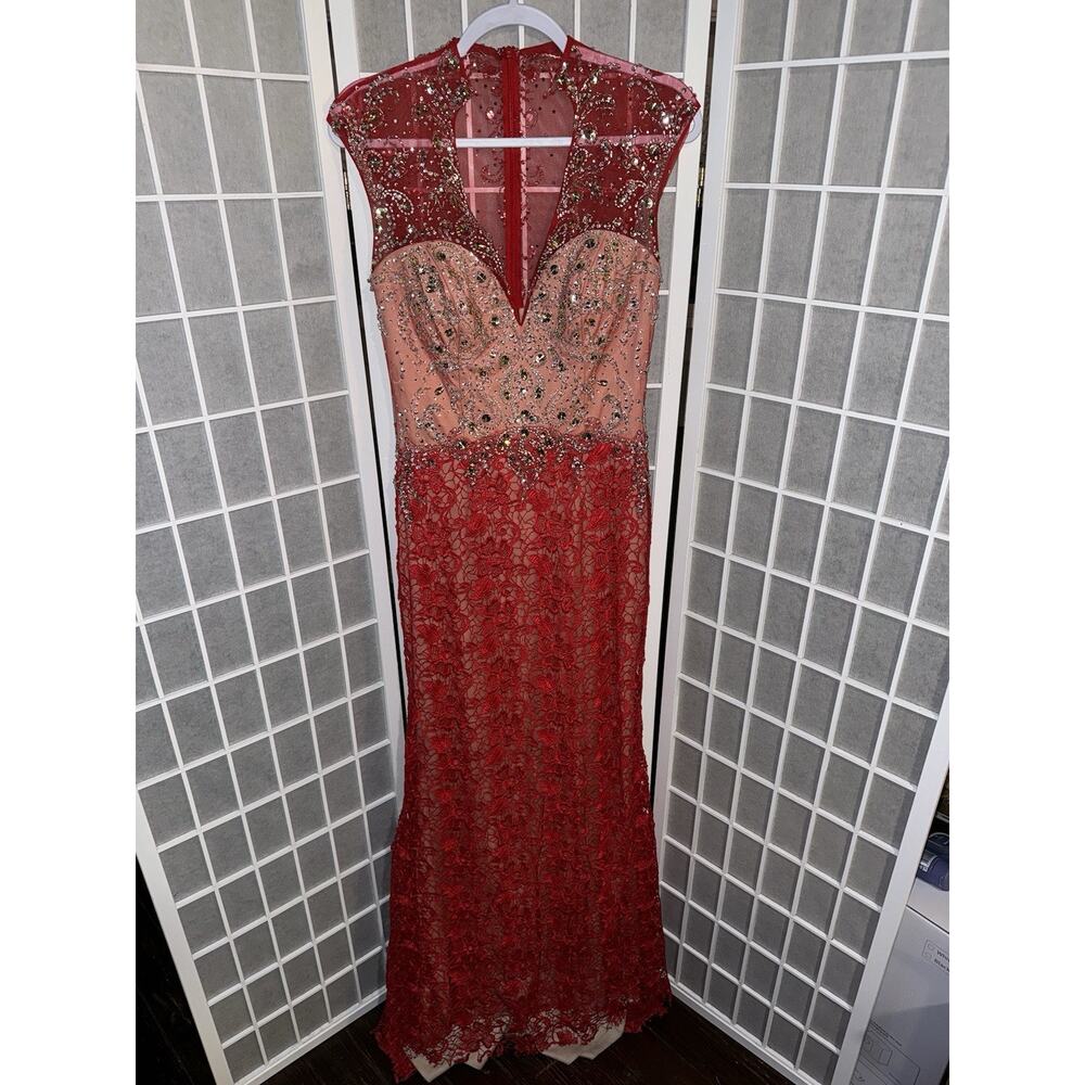 Mac Duggal MacDuggal Cap Sleeve Lace Overlay Gown Prom Dress size 8 Pink Red